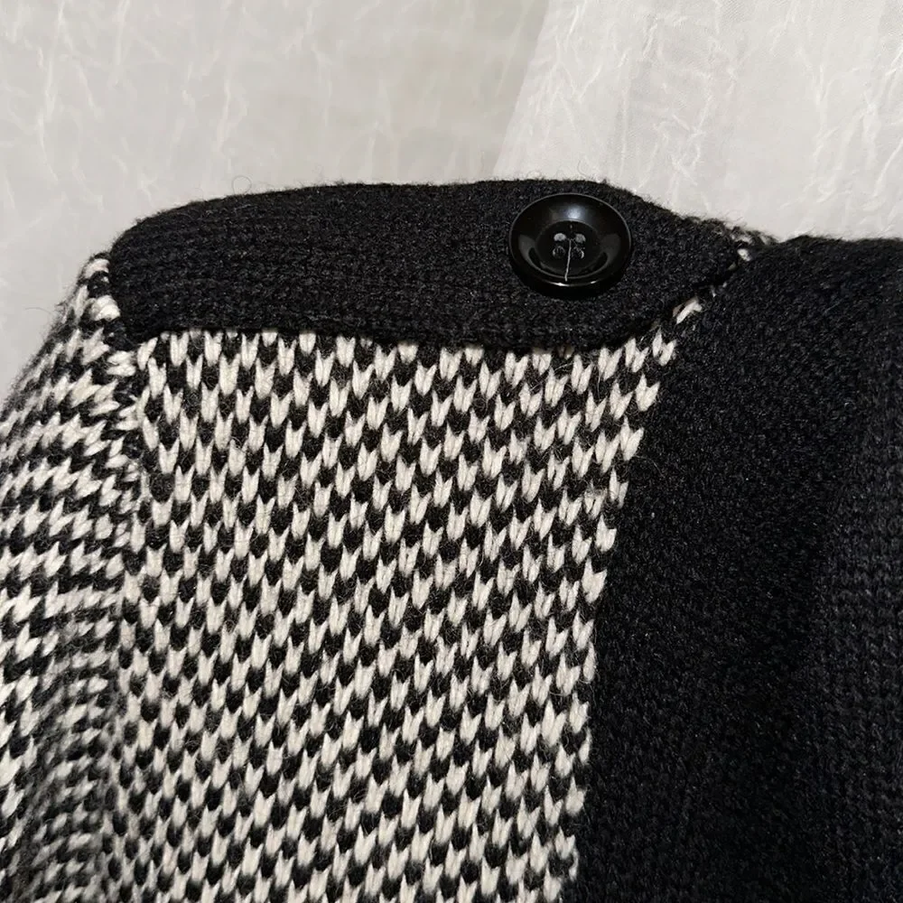 H&M L Black White Checkered Knit Wool Blend Shawl Button Front Cardigan Sweater